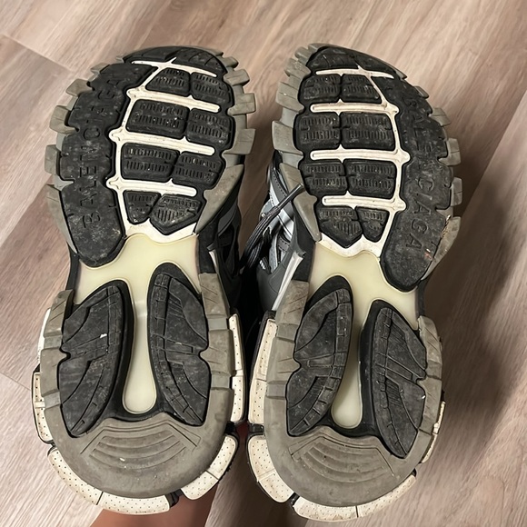 Balenciaga Track 2 Sneakers - Picture 4 of 4